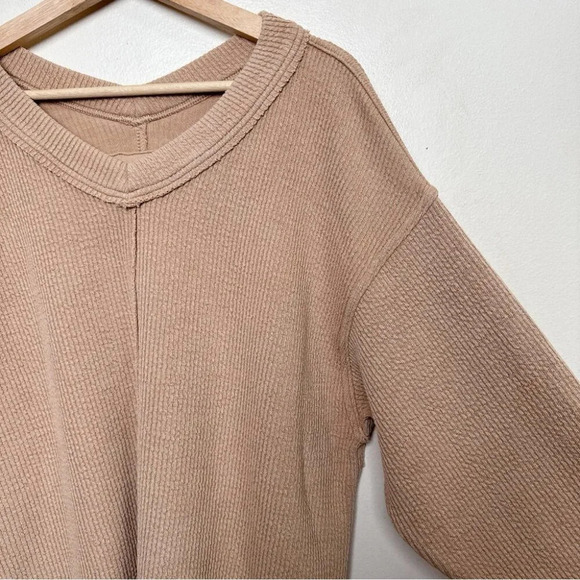 Aerie Womens  Xsmall Textured Wonder Vneck Sweatshirt - Picture 5 of 14